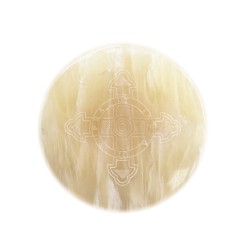 Gelber Onyx als Massagestein mit Kreuz-Symbol