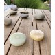 Gelber Onyx als Massagestein mit Kreuz-Symbol